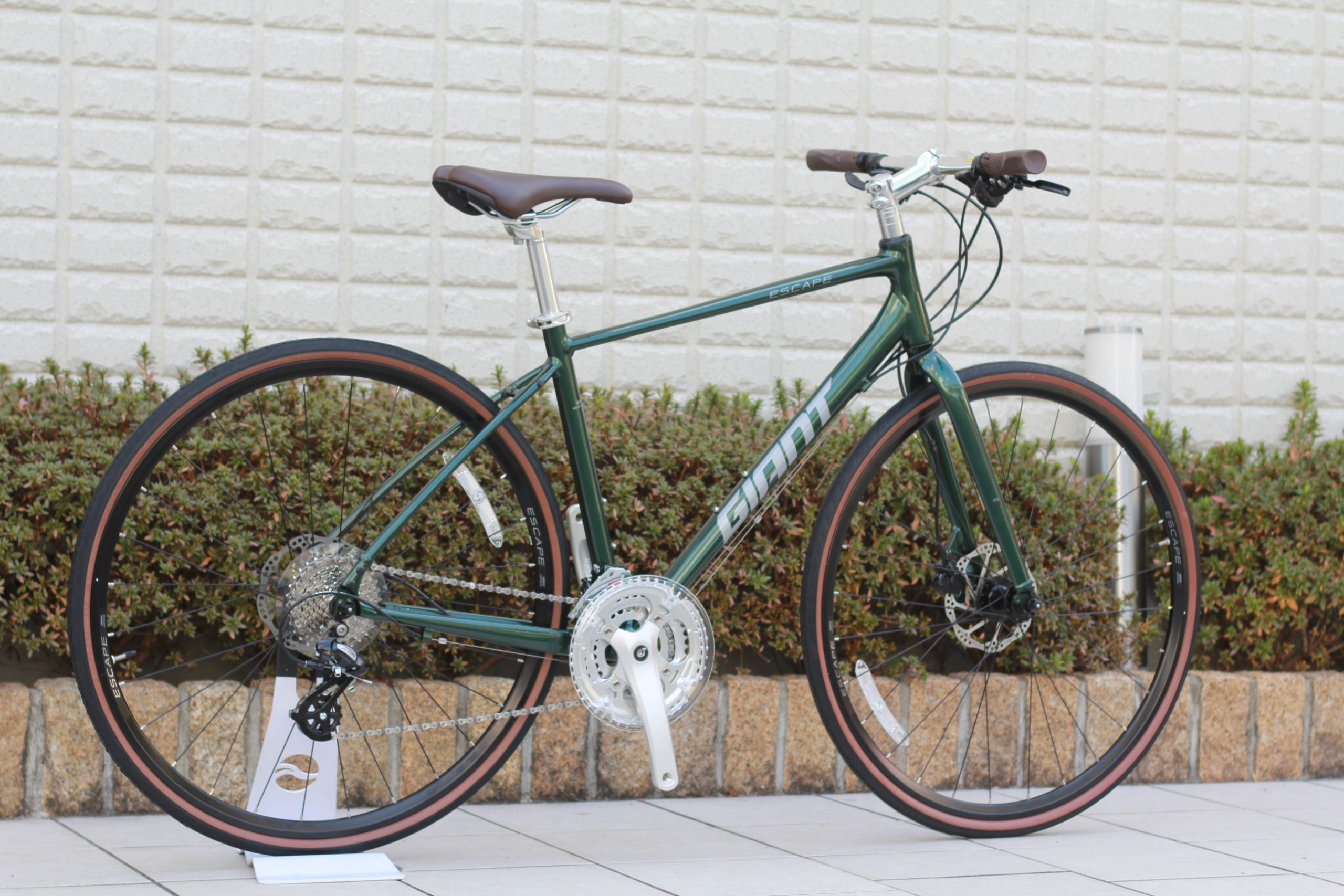 GIANT『ESCAPE R DISC』雨の日でも自転車に乗る人にオススメな油圧 