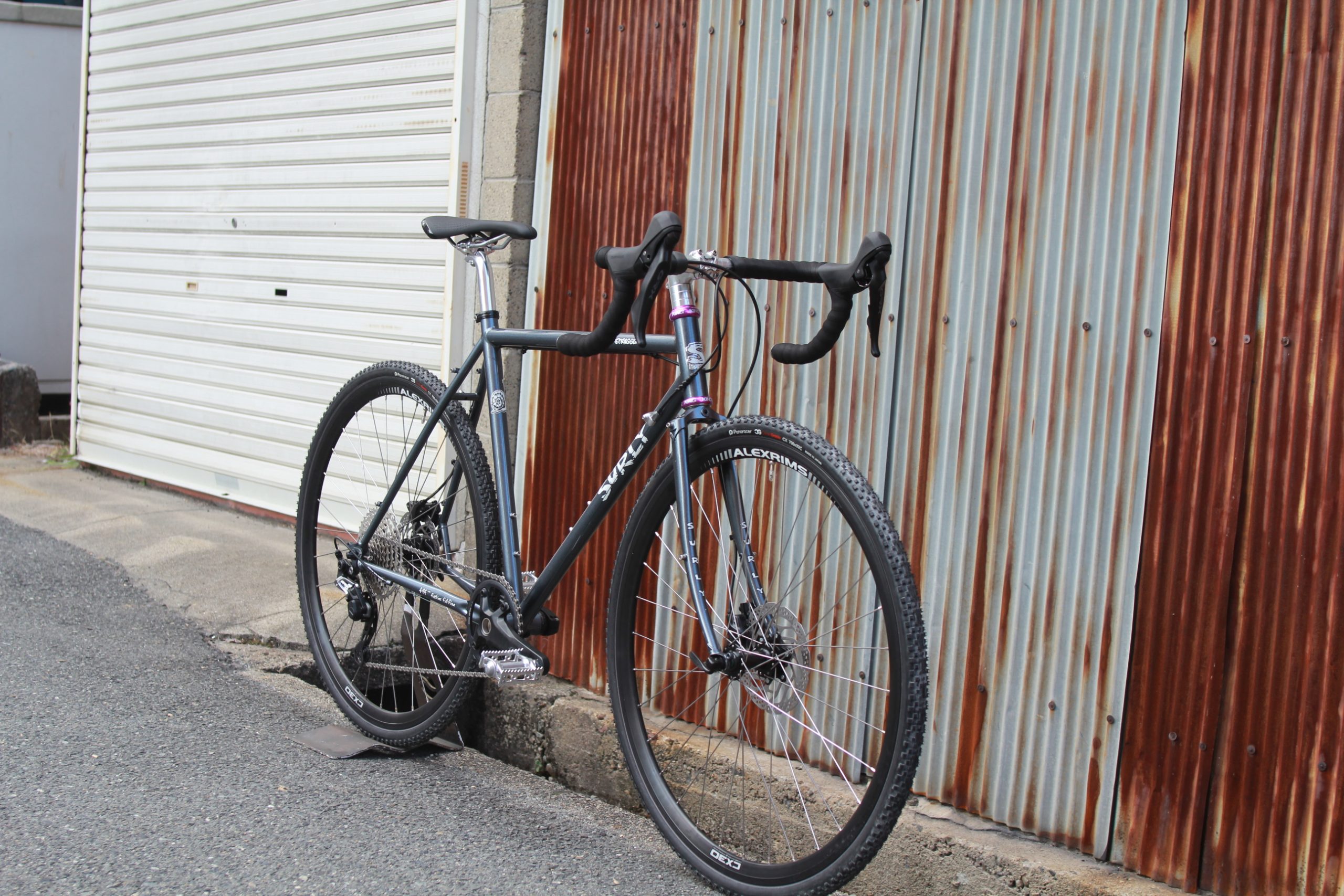 SURLY『straggler』シクロクロスバイク風に組み上げました